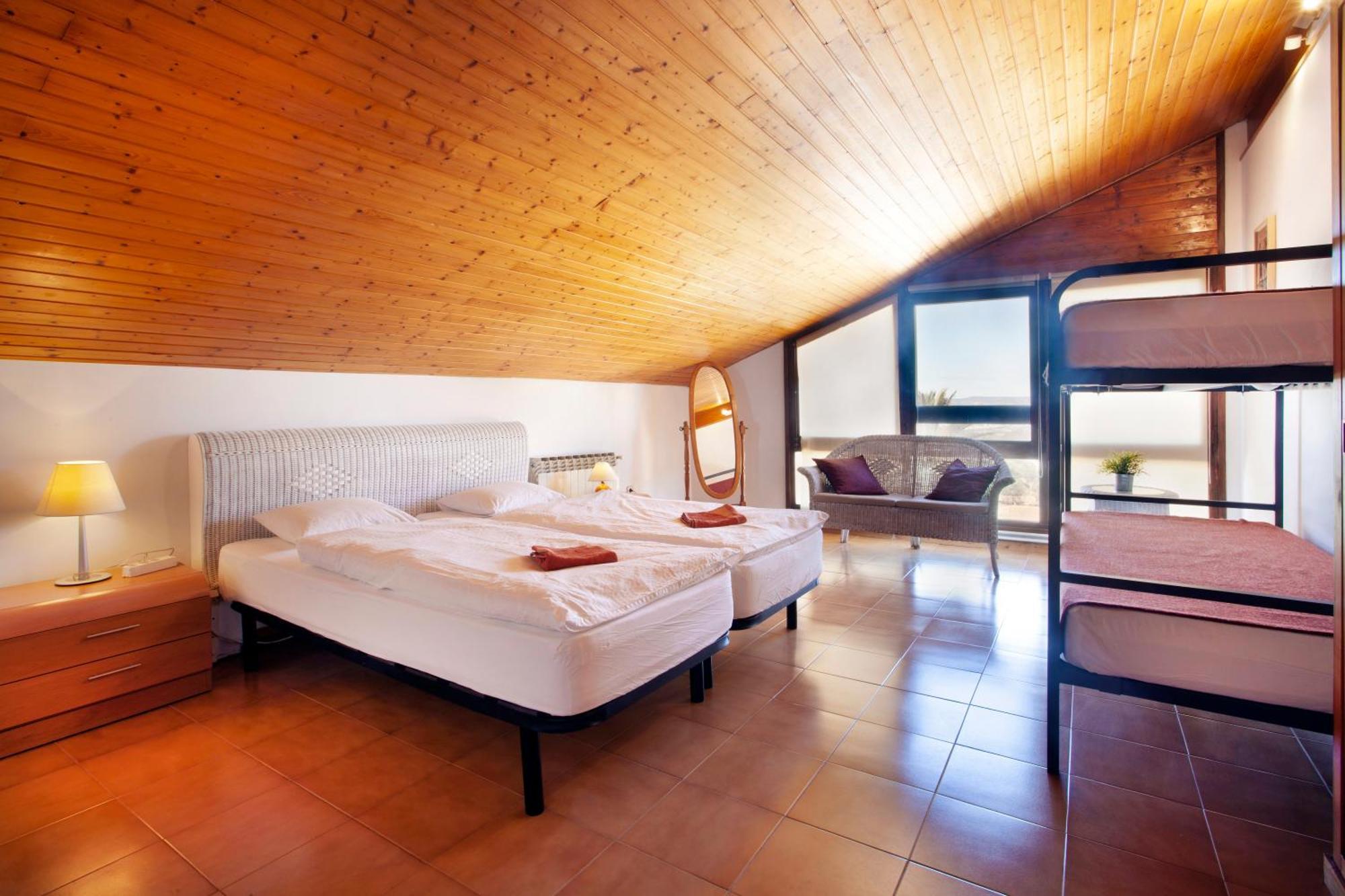 Aaccent Montblanc - Prenafeta Hotell Exteriör bild